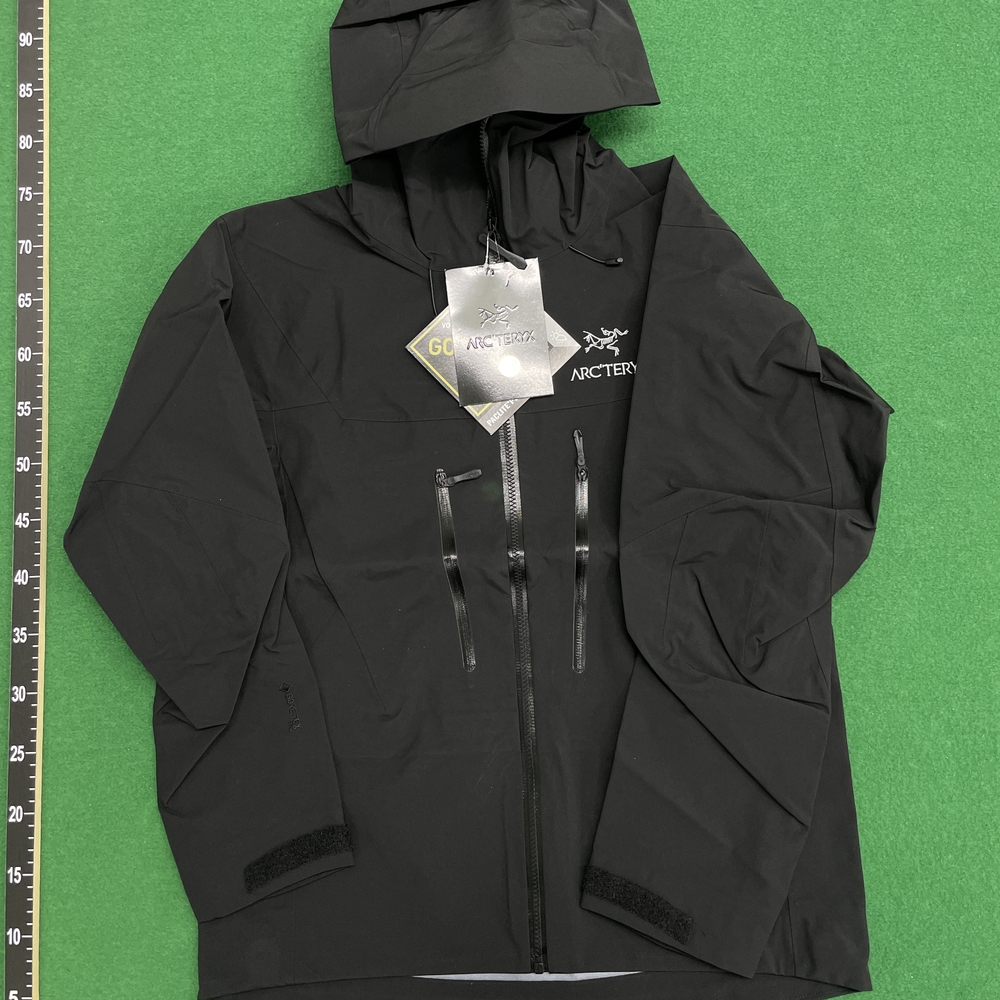 Arc'teryx Men's Black Jacket